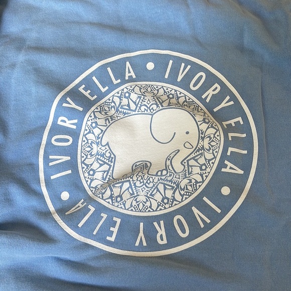 ivory ella crewneck - Picture 2 of 3